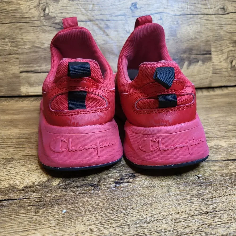 Champion D1 Lite red slip on sneaker sz 2